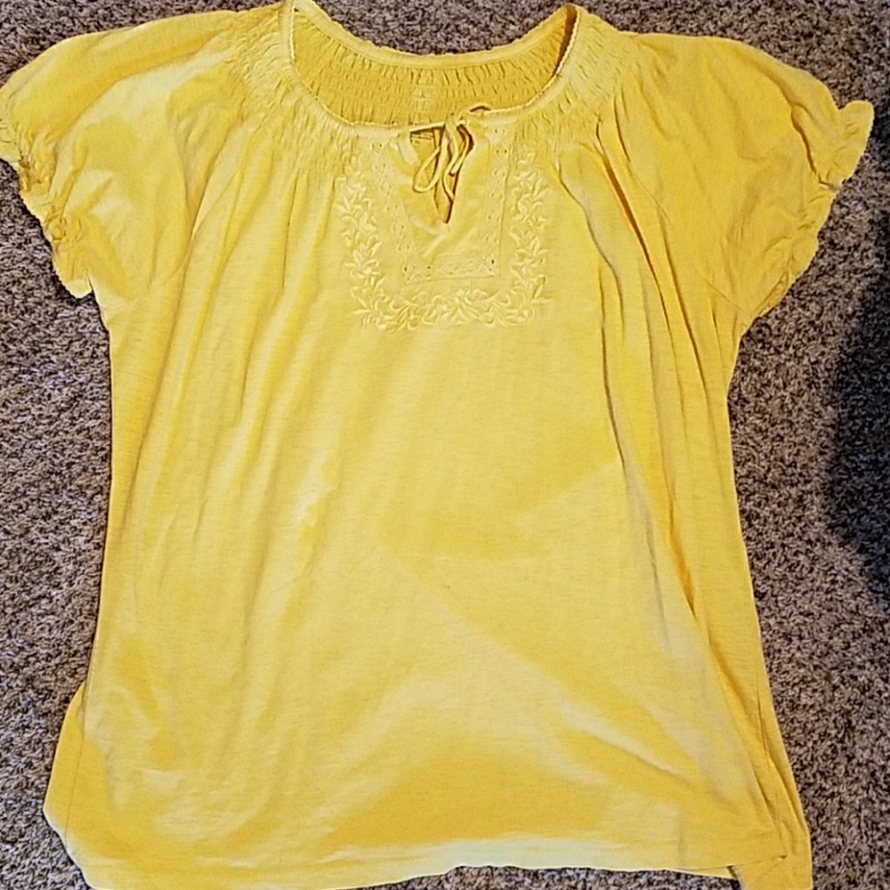 Short-sleeve peasant shirt